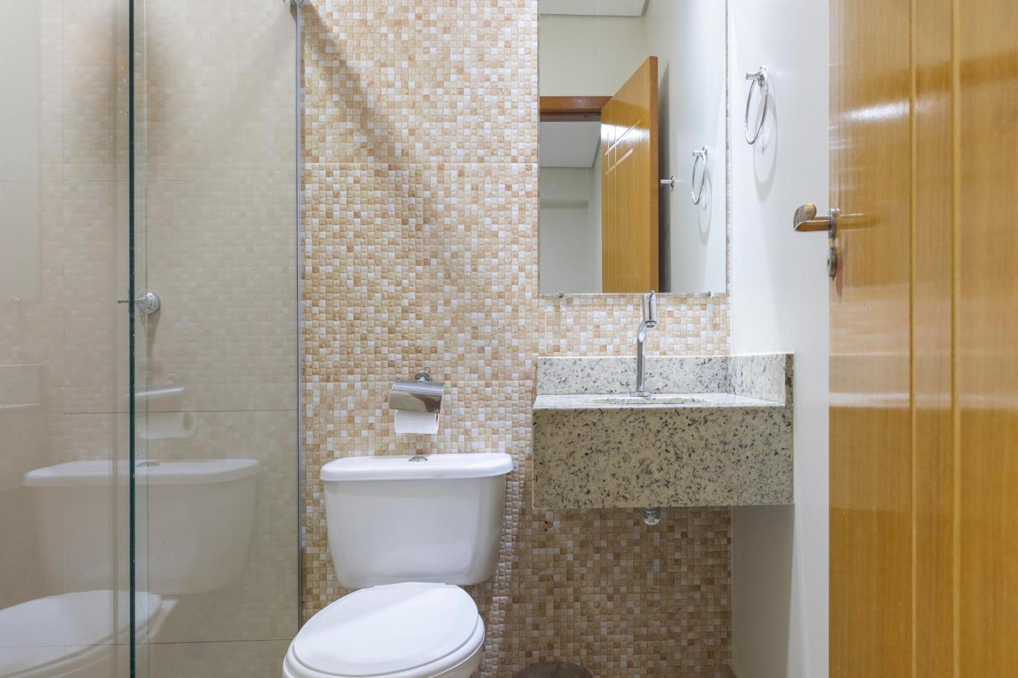 Oyo Tropical Confort Hotel, Brasilia Sao Sebastiao  エクステリア 写真