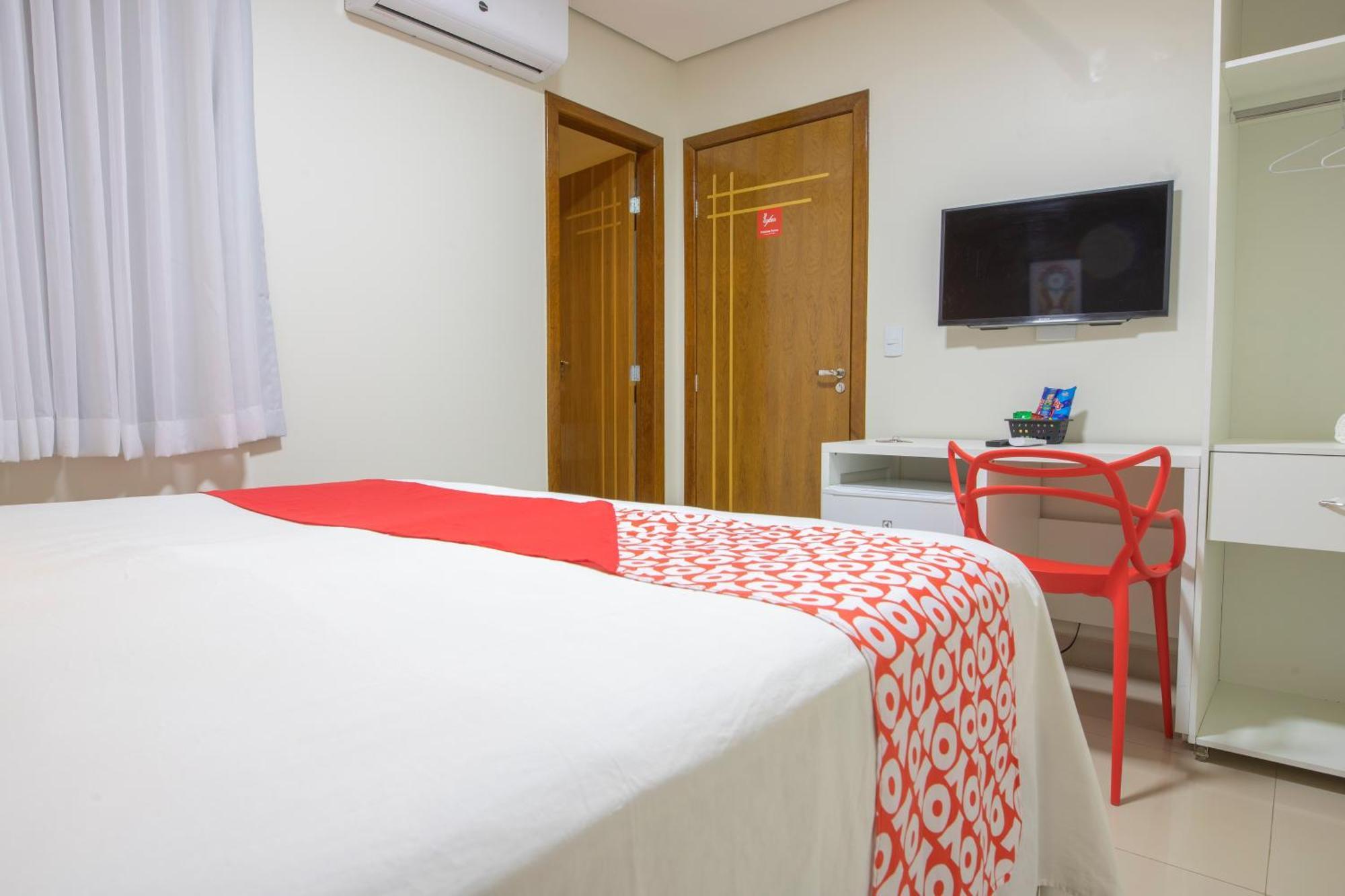Oyo Tropical Confort Hotel, Brasilia Sao Sebastiao  エクステリア 写真